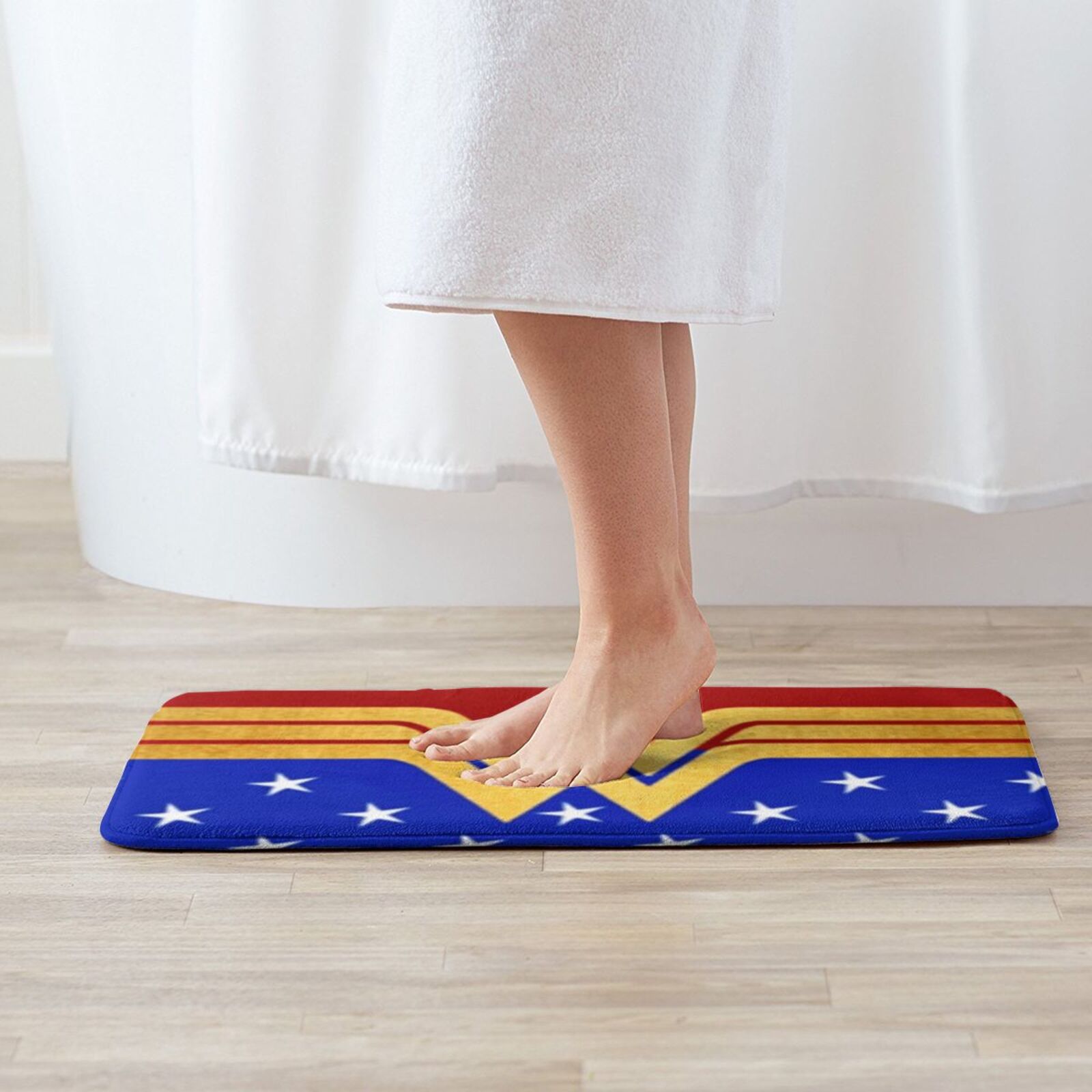Golden Retro Wonder Womn Comic - Kids Outdoor Floor Cushions recension och pris